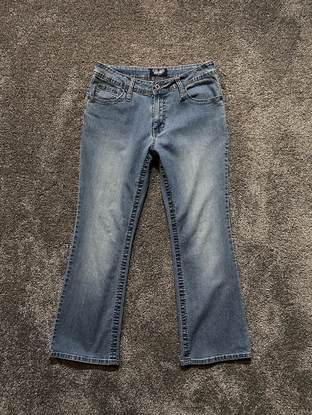 Y2K angles bootcut jeans size 10