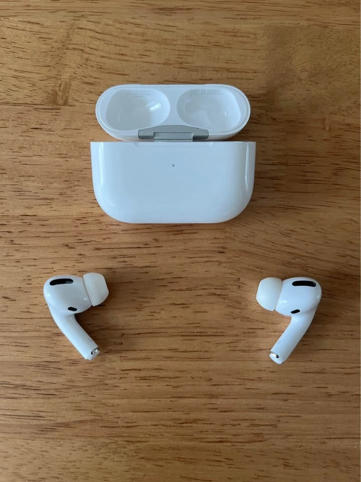 AirPods Pro (1st Generation) - $80 - photo 2