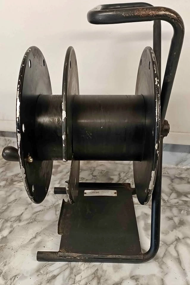 Hannay Reels AVX-100 Portable Cable Reel