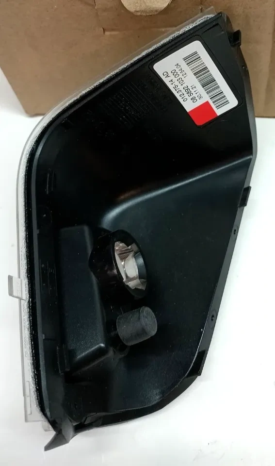 Mercedes Turn Signal Light Lens for Sprinter - photo 5