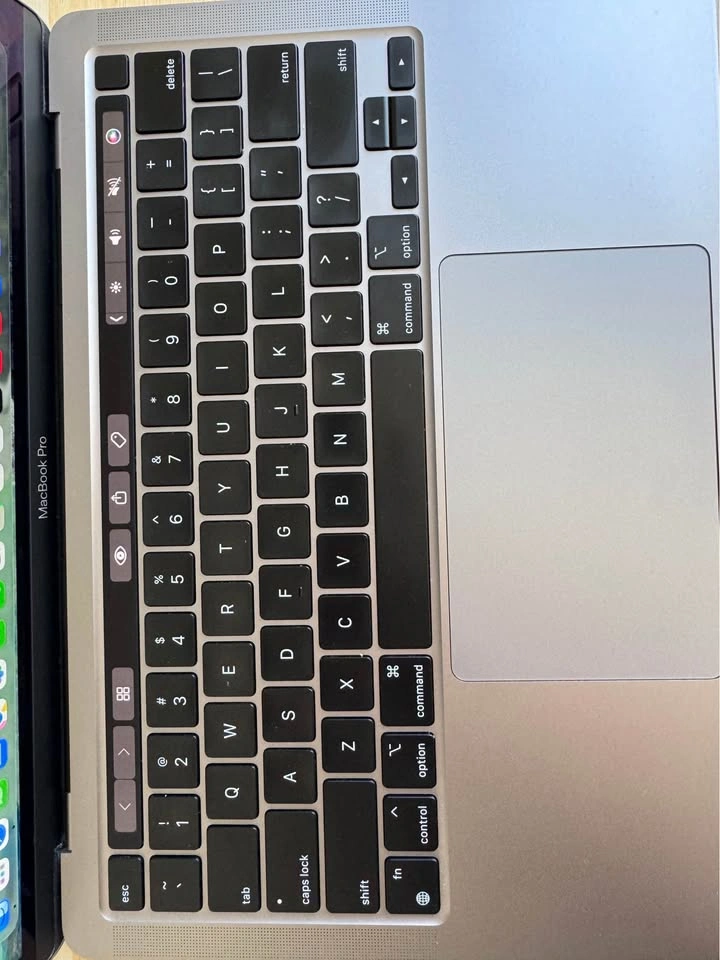 Apple MacBook Pro M1 13-inch 2020 - photo 3