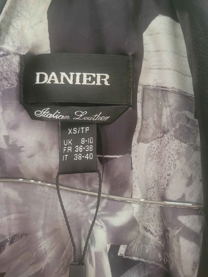 Danier Leather Jacket - photo 4