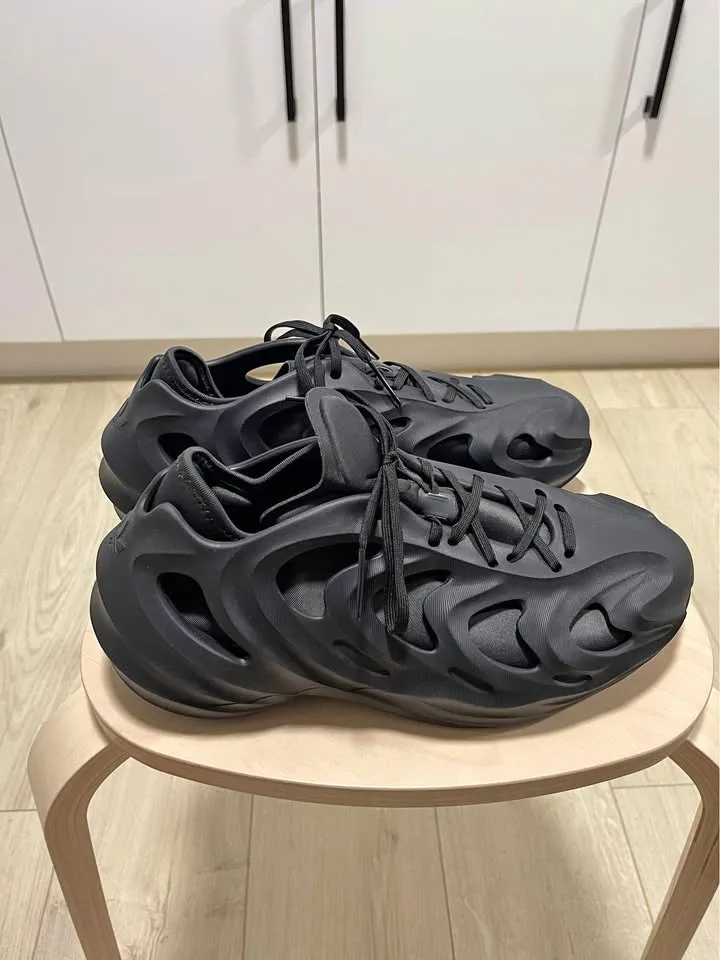 ADIDAS ADIFOM Q SHOES SIZE 9.5 MEN (NO BOX) thumbnail