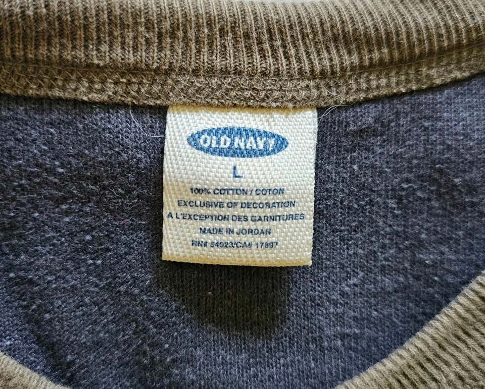 Old Navy Men's 100% Cotton Crewneck Long Sleeve Shirt - Size L - photo 2