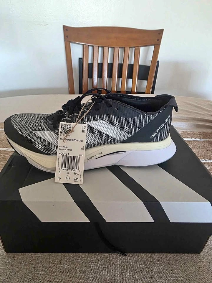 Adizero Boston 12W