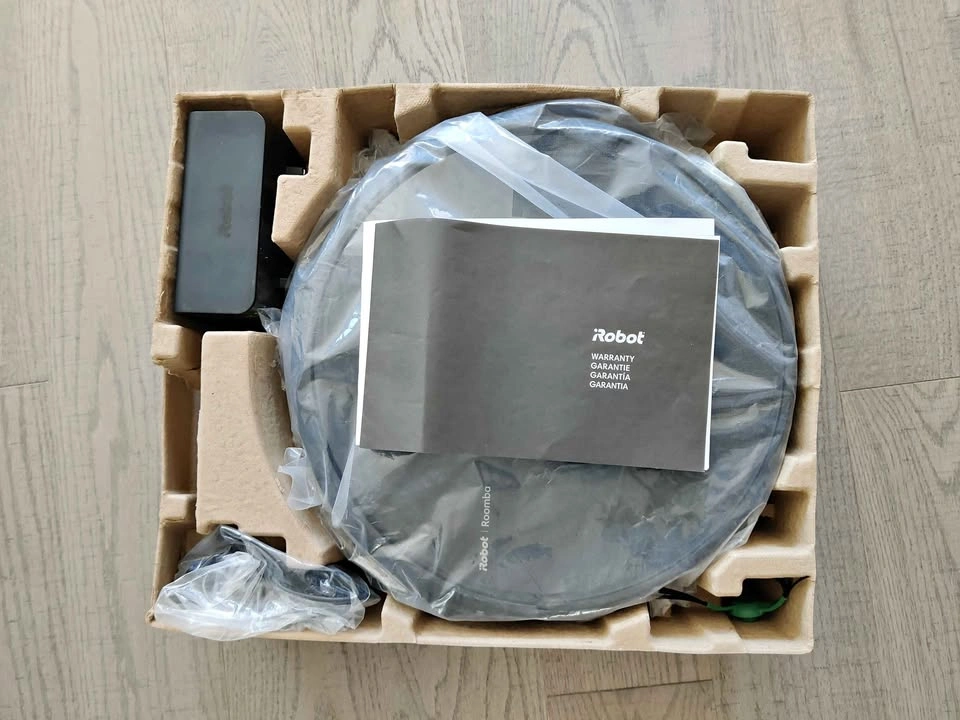 iRobot Roomba 104 Vac Robot