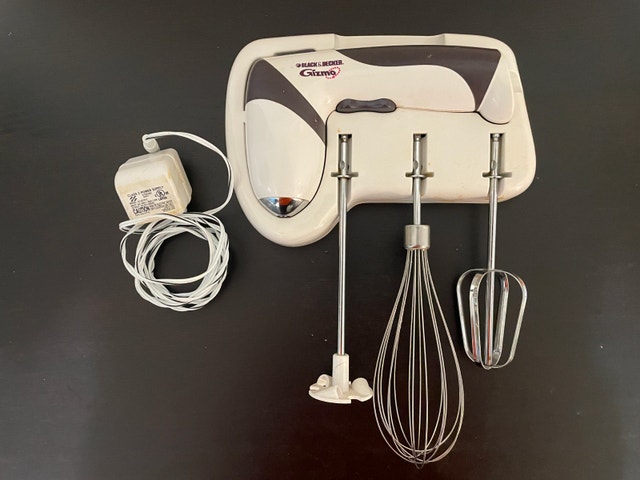 Cordless Black & Decker 3-in-1 Gizmo Mixer