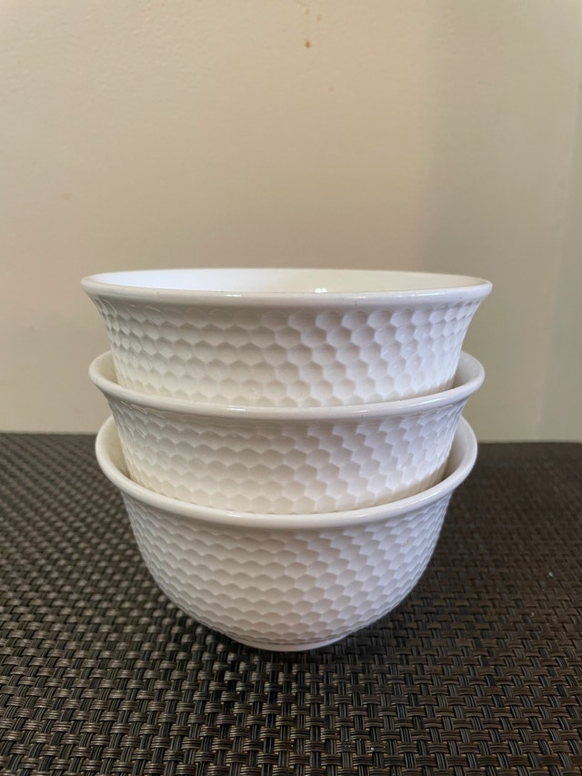 Set of 3 White Honeycomb Textured Porcelain Bowls