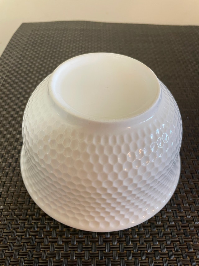 Set of 3 White Honeycomb Textured Porcelain Bowls - photo 2