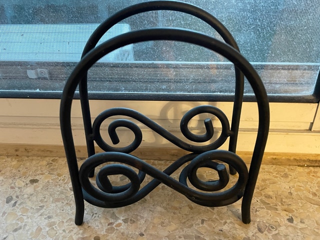 Black Metal Scroll Napkin Holder & Mail Organizer