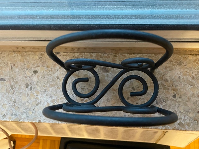 Black Metal Scroll Napkin Holder & Mail Organizer - photo 2