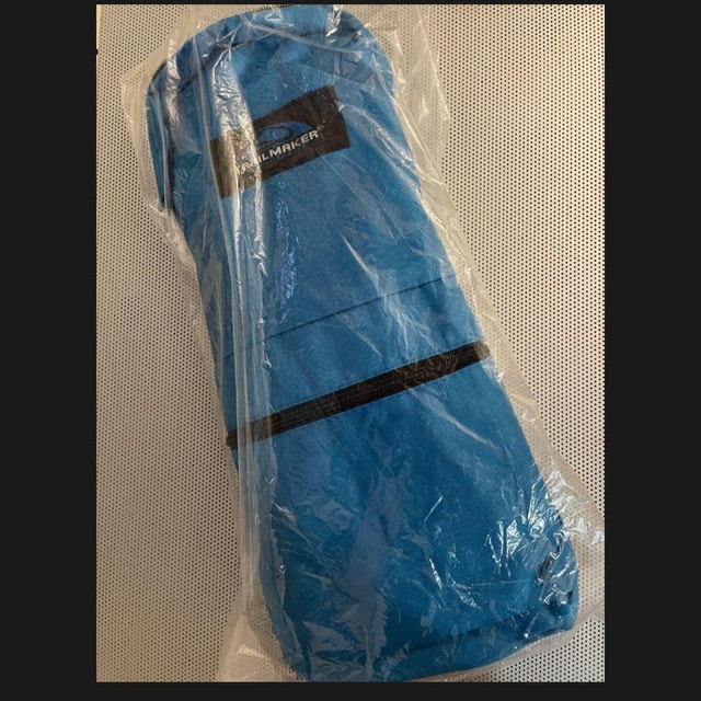 BUNDLE DEAL: 2 BACKPACKS - BRAND NEW 17" DAYPACK & TORONTO 2015 - photo 2