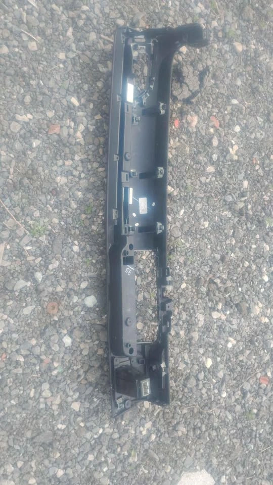 2018-2021 Lincoln Navigator Center Dashboard Console Trim Panel - photo 2