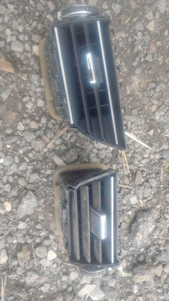 Lincoln AC Air Vents JL7B-19893-AEW & JL7B-19C696-AEW