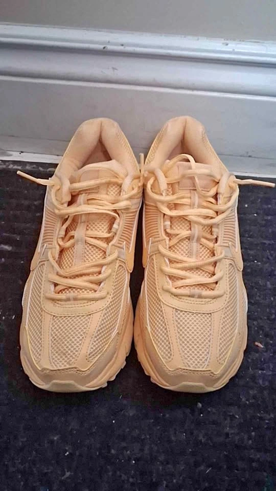 Vomero 5 Size 9.5