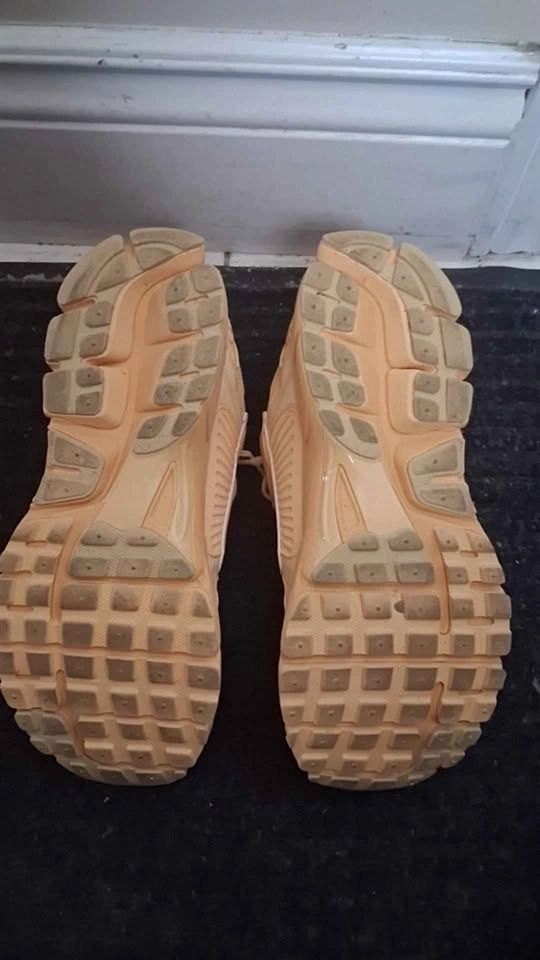 Vomero 5 Size 9.5 - photo 4