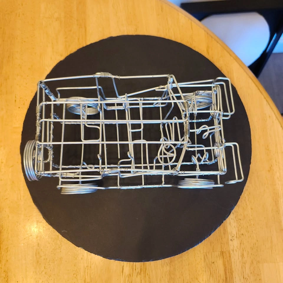 Hand Crafted Wire Land Rover, Jeep - photo 5