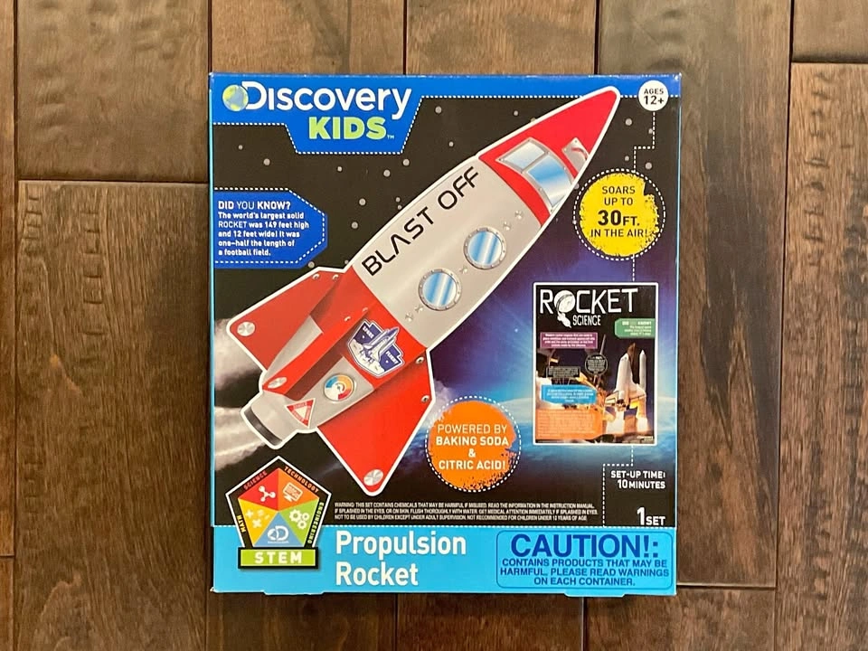 New Sealed Discovery Kids Propulsion Rocket STEM Science Kit