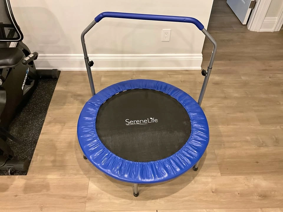 SereneLife Mini Fitness Trampoline Rebounder with Adjustable Han
