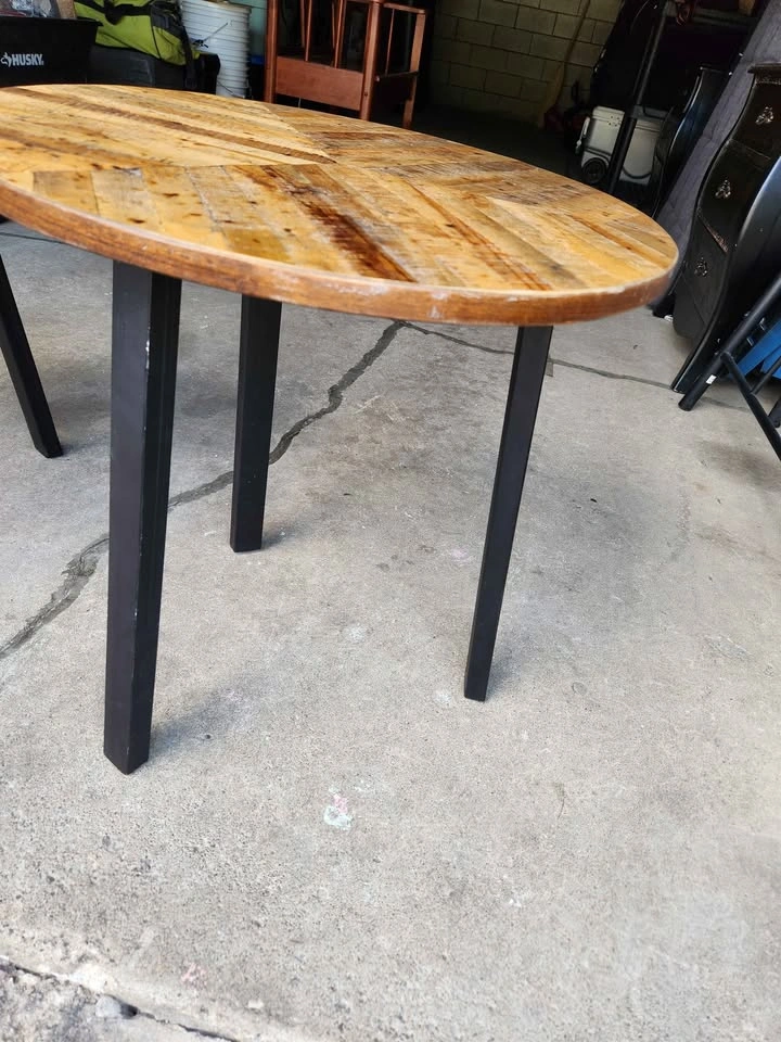 🇨🇦  2 Side tables - 40$ for both - photo 2
