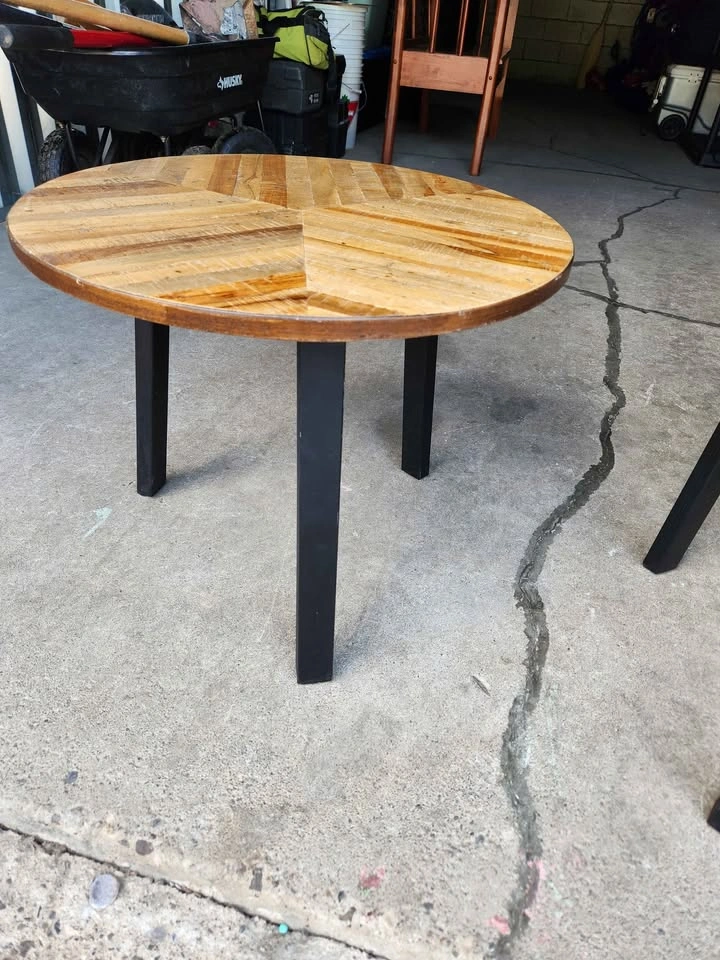 🇨🇦  2 Side tables - 40$ for both - photo 3