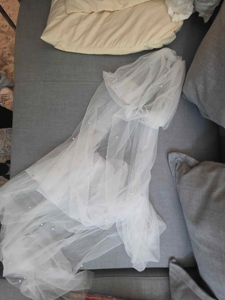 Wedding items - mother of the bride, groom, bride, veils - photo 5