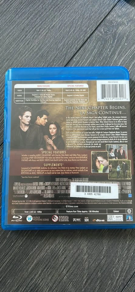 Twilight, New Moon, and Eclipse Blu-ray and DVD Set - photo 5