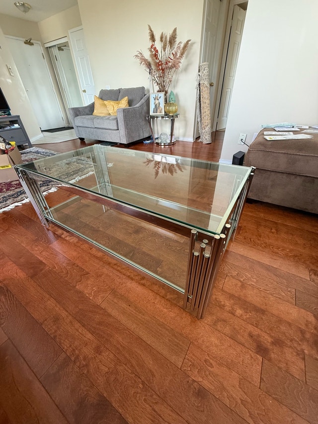 Glass Coffee Table in Great Condition