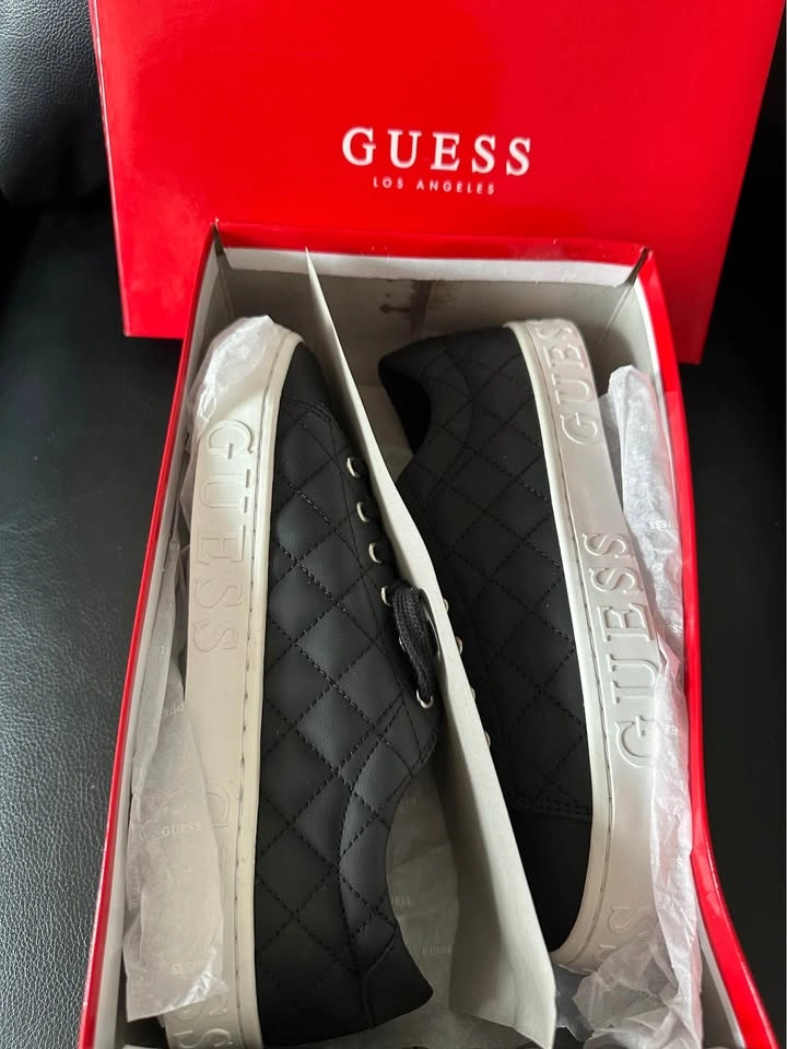 Guess Skyler Quilted Sneakers Size 8.5M - photo 3