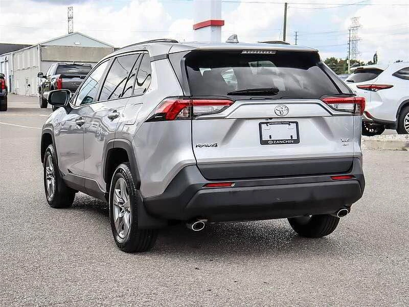 2024 Toyota RAV4 XLE - photo 5