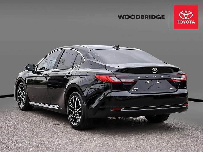 2025 Toyota Camry Hybrid XLE AWD - photo 5