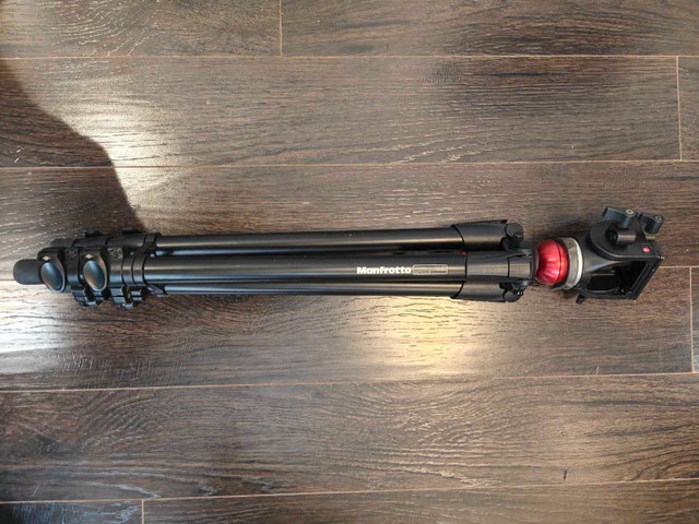 Manfrotto Tripod
