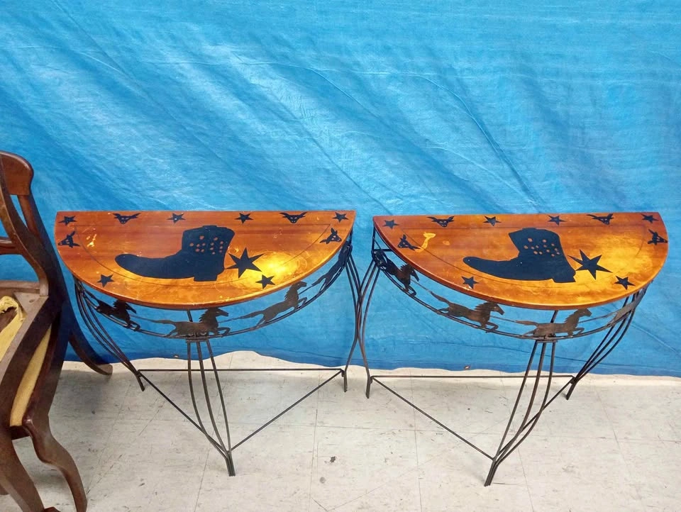 Portable Tables $5 Each - Hagglers Fleamarket East Hamilton