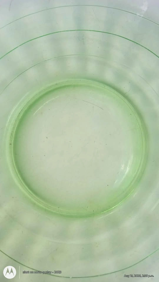 Vintage Green Uranium Glass Plate - photo 2