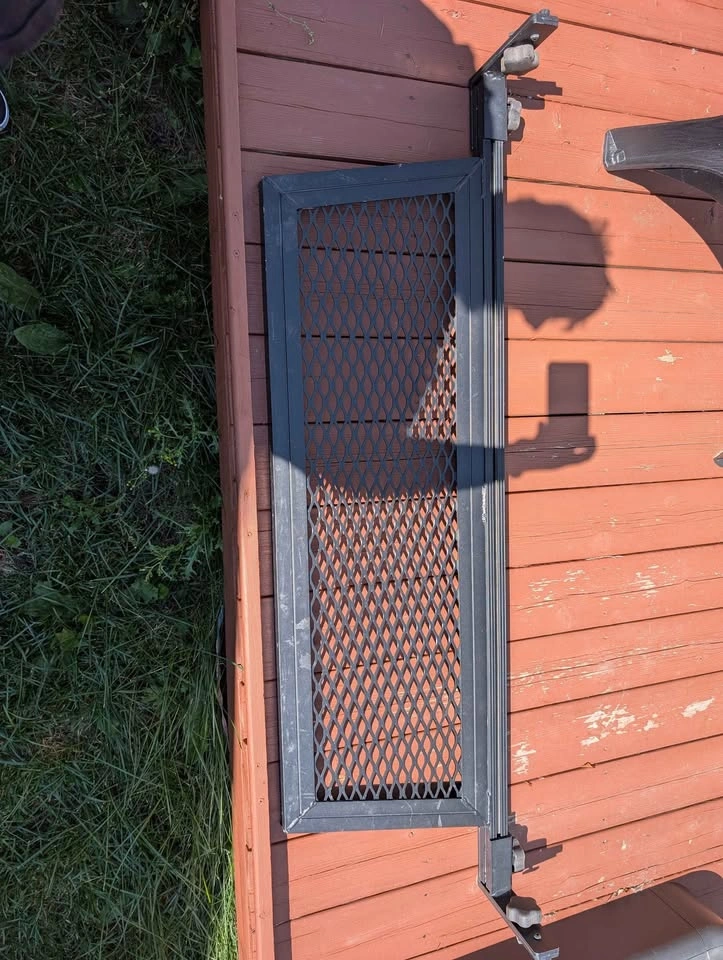 Toyota Tacoma adjustable bed divider - photo 2