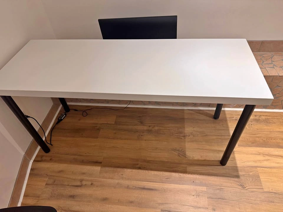 White Desk with Black Legs