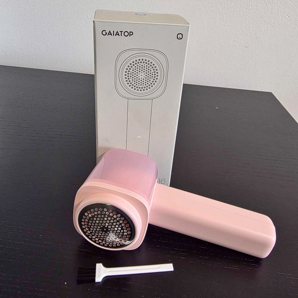 Open box, unused Gaiatop Fabric Lint Shaver, USB Rechargeable