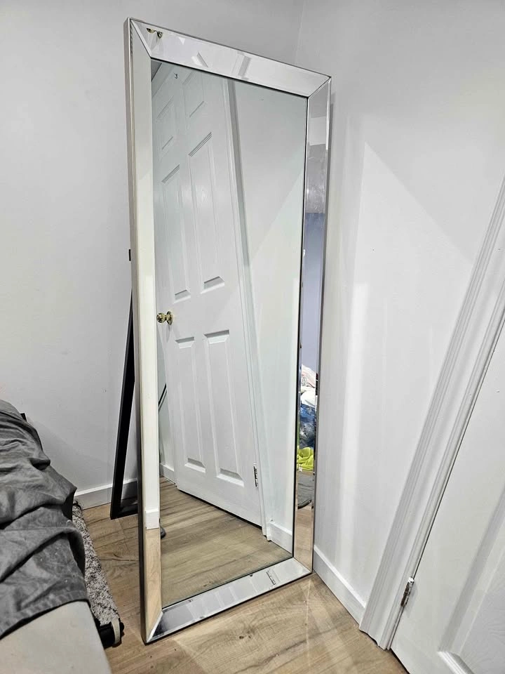 Full length standing mirror