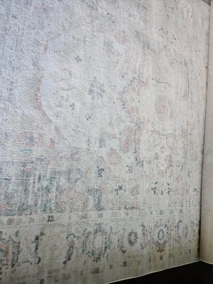 7x10 heavy Rolled Area Rug / Moving sale - photo 2