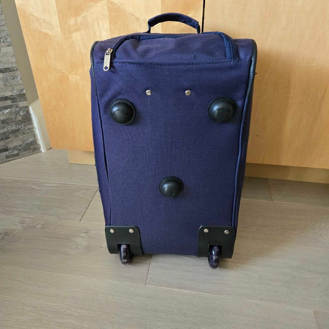 Duffle Bag w/Wheels - photo 2