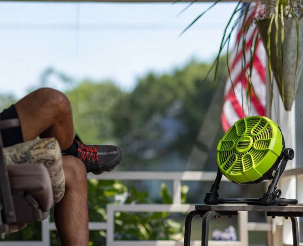 New Greenworks 24V 10" Cordless Fan, Hybrid (AC/DC) - photo 2