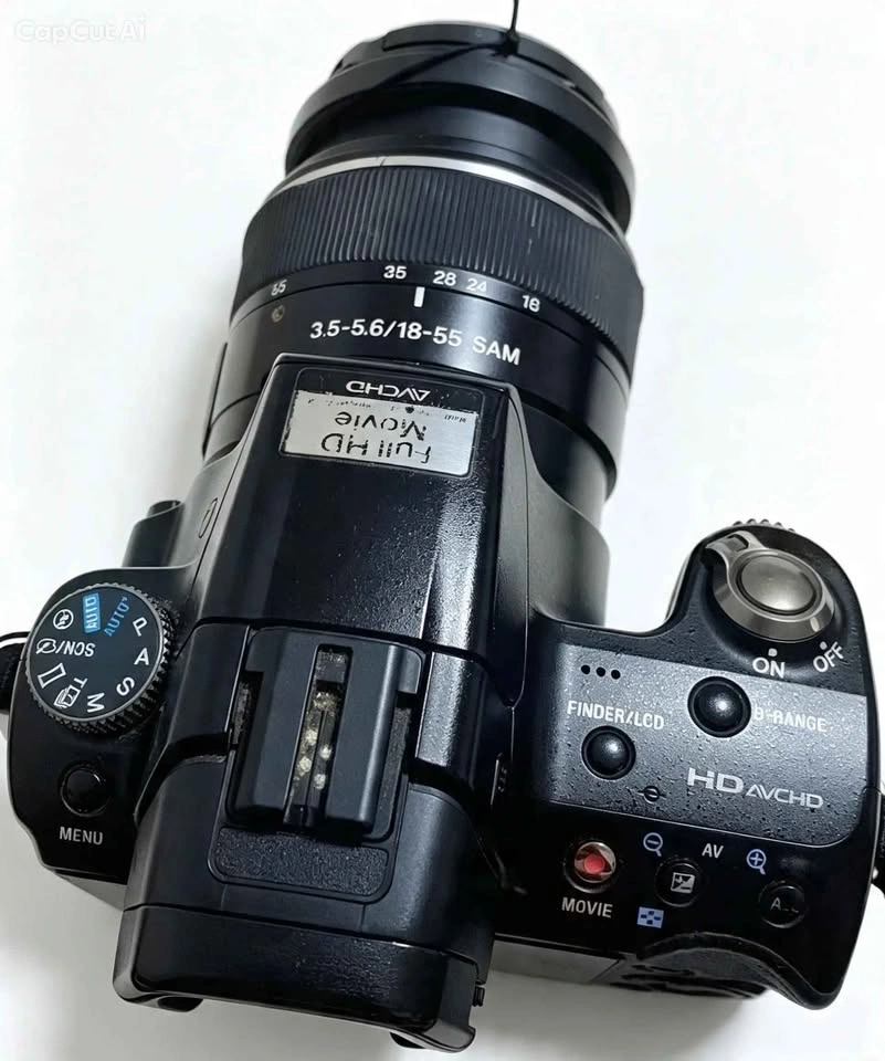 Sony Alpha A35 DSLR Camera Kit with 2 Lenses and Suitcase - photo 5