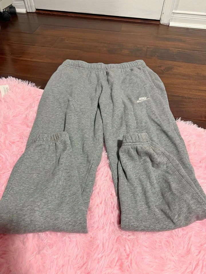 Nike Sweatpants