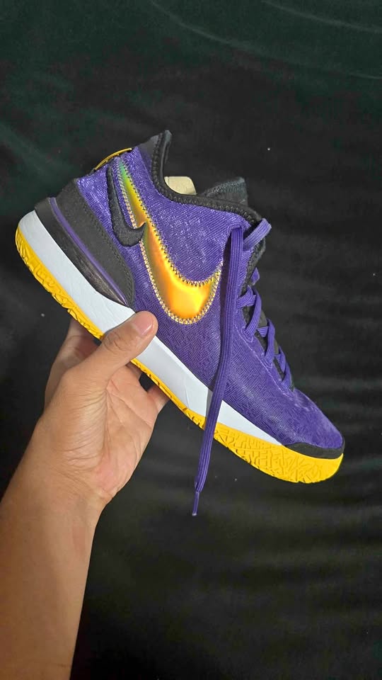Lebron nxxt gen size 11