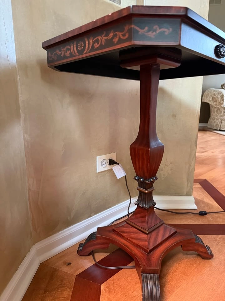 Wood Pedestal Side Table – Accent / End Table – Ornate Detail - photo 4