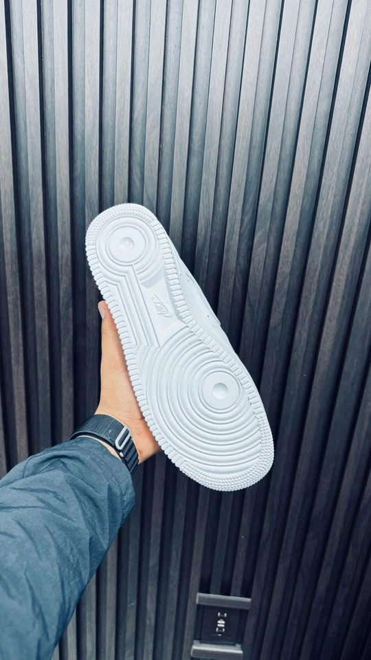 Nike Air Force 1 Triple White (Men’s 8 / Women’s 9.5) - photo 5