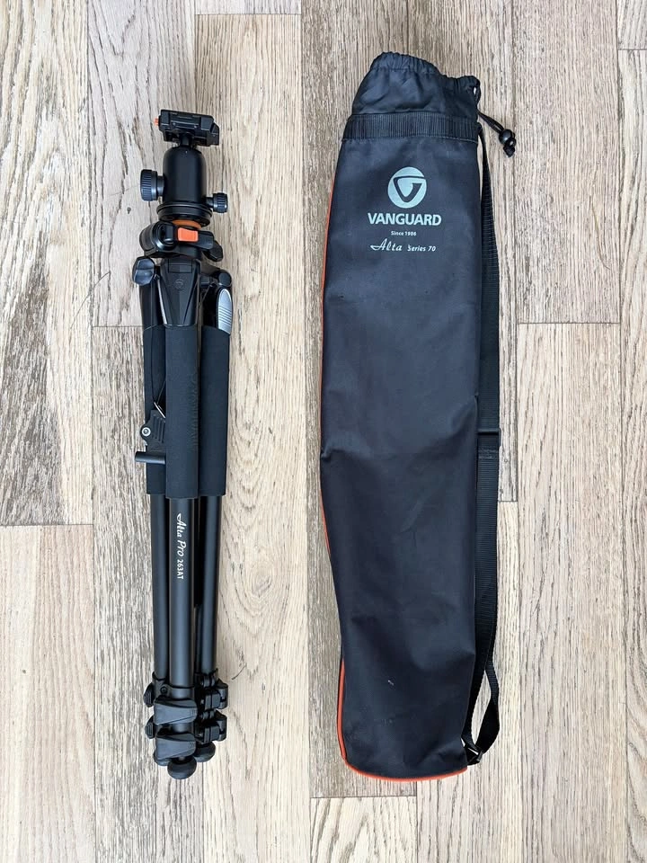 Vanguard Alta Pro 263AT | Aluminum Tripod