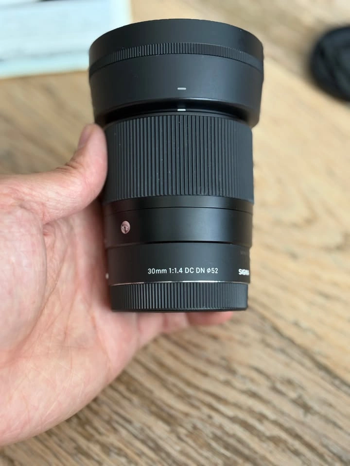 Sigma 30 mm F1.4 DC DN (Sony E-Mount) + Cameron Protector Filter - photo 2