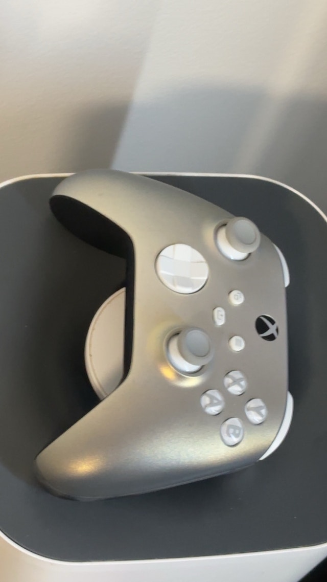 Xbox series s - photo 4