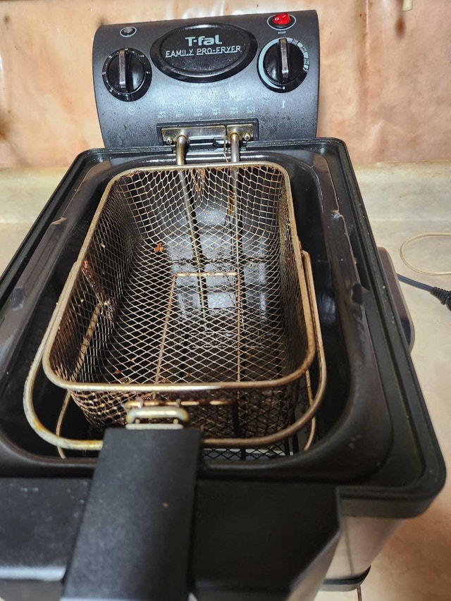 T-fal Family Pro Fryer - photo 2